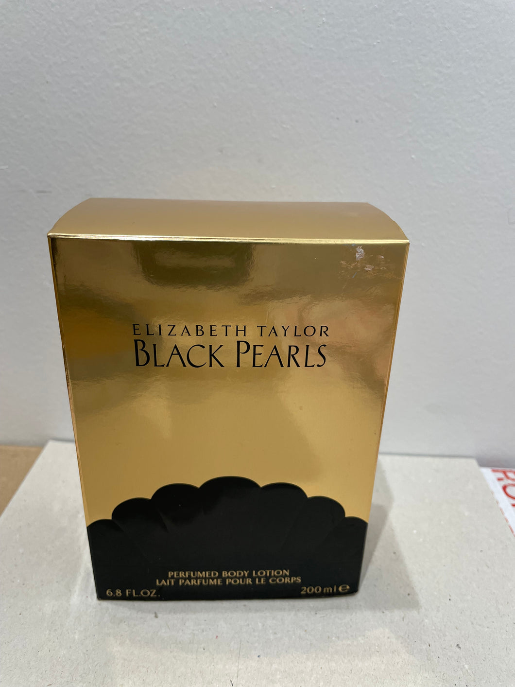 Black Pearls Perfumed Body Lotion by Elizabeth Taylor For Women