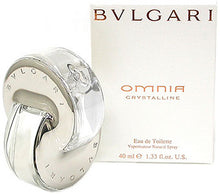 Load image into Gallery viewer, Omnia Crystalline is a feminine perfume by Bulgari. The scent was launched in 2005 and the fragrance was created by perfumer Alberto Morillas. Capturing the glowing clarity of crystal light, Omnia Crystalline illuminates, reflects, and reveals a woman&#39;s unique radiance, her femininity, Top - bamboo, nashi pear Heart - lotus blossom Base - balsa wood