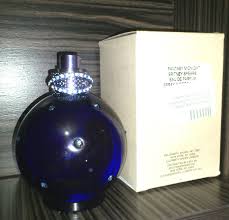 Created for the woman who is magnetic and enticing, this is a flirty fragrance that demands an evening setting. It blends fruits and floral bouquets with musky accords to create a lingering scent.  Notes: The scent opens with a fusion of black cherries, framboise, and plum. At the heart lies orchid, freesia and velvet iris, white musk, amber, and vanilla leave a warm after scent.The midnight blue carton is intended to depict an enchanted forest at midnight