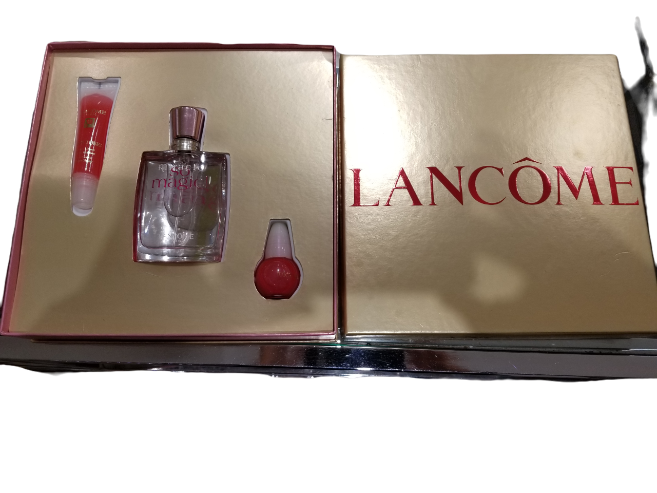 Miracle So Magic By Lancome  Eau De Parfum Spray 50 ml / 1.7 FL. OZ. For Women