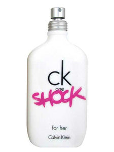 If you want to feel feminine and refined, the One Shock perfume for women is a great choice for you.  Notes: This fragrance has passion flower and poppy top notes that intertwine with dark cocoa, amber, and patchouli, creating a rich Oriental scent. Styles: Appropriate for daytime use, this perfume will bring elegance to any outfit,