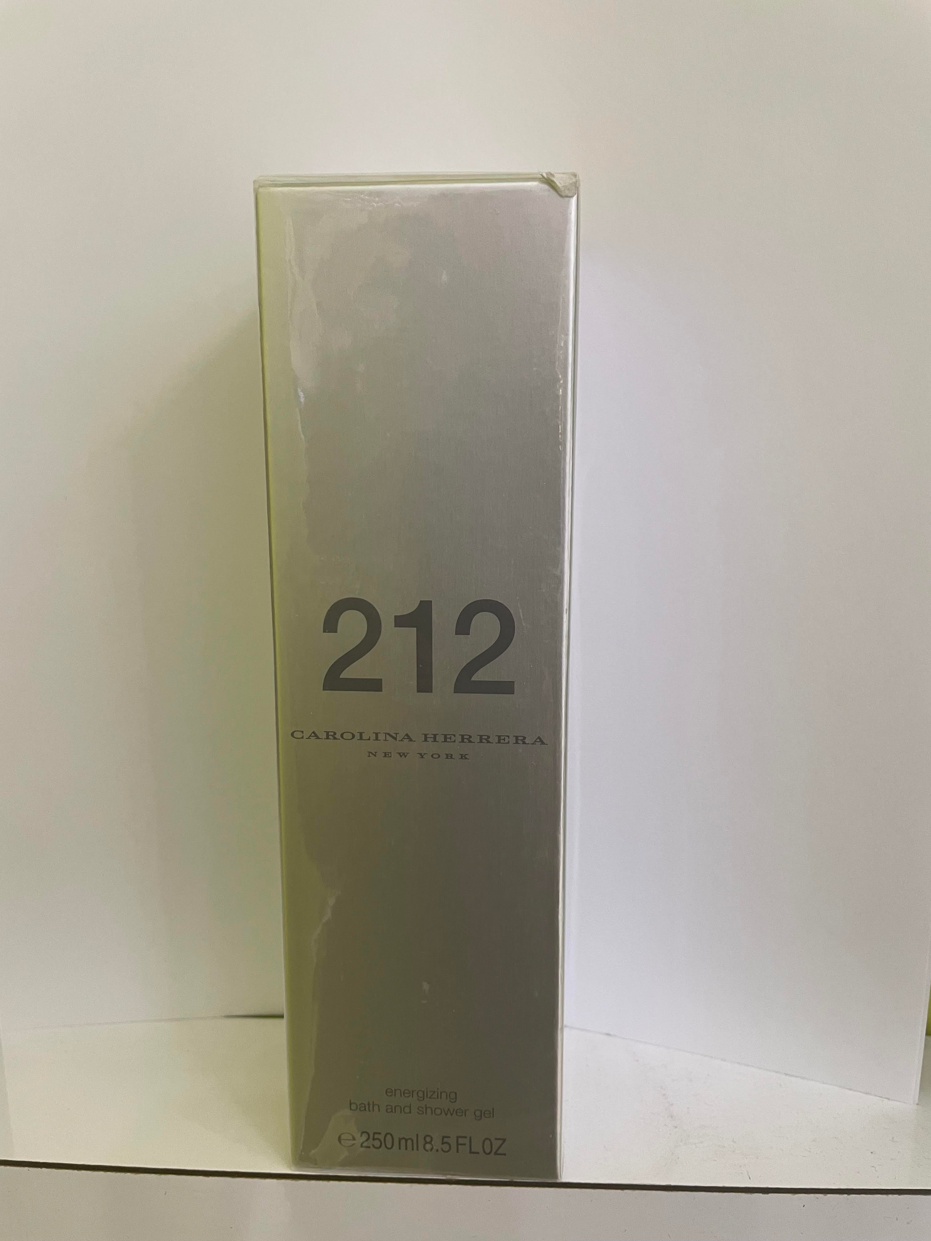 212 Carolina Herrera Hydrated Shower Gel 250ml / 8.5 OZ. For Women